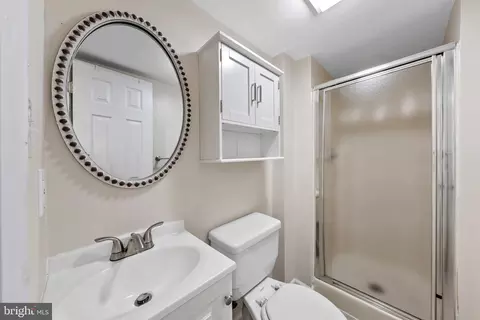 Bath - 14246 Long Green Dr, Silver Spring, MD 20906 photo 3 of 3