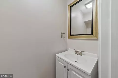 Bath - 14246 Long Green Dr, Silver Spring, MD 20906 photo 1 of 3