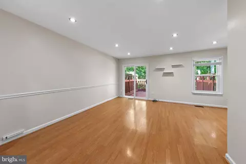 Living - 14246 Long Green Dr, Silver Spring, MD 20906 photo 1 of 7