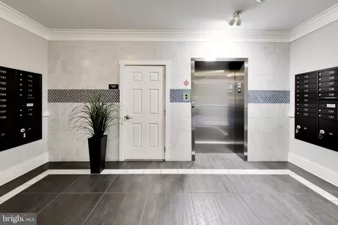 Entry Way - 3825 Doc Berlin Dr #15, Silver Spring, MD 20906 photo 3 of 5
