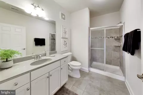 Bath - 3825 Doc Berlin Dr #15, Silver Spring, MD 20906 photo 1 of 1