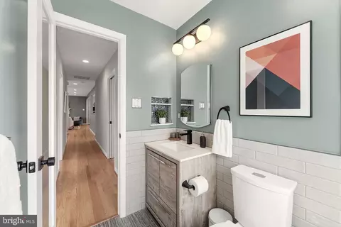 Entry Way - 8901 1st Ave, Silver Spring, MD 20910 photo 6 of 10