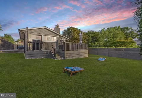 Exterior - 8901 1st Ave, Silver Spring, MD 20910 photo 5 of 8
