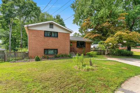 Exterior - 11526 Colt Ter, Silver Spring, MD 20902 photo 2 of 10