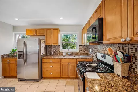 Kitchen - 12706 Holdridge Rd, Silver Spring, MD 20906 photo 4 of 4