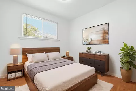 Bedroom - 1511 Crest Rd, Silver Spring, MD 20902 photo 4 of 5
