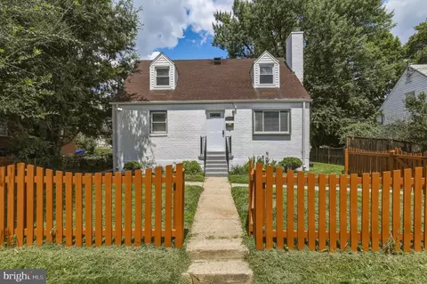 Exterior - 1511 Crest Rd, Silver Spring, MD 20902 photo 6 of 6