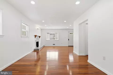 Living - 1511 Crest Rd, Silver Spring, MD 20902 photo 1 of 5