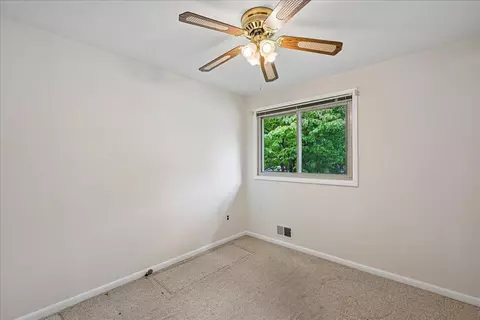 Bedroom - 8 Kerwood Ct, Silver Spring, MD 20904 photo 5 of 8