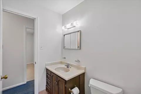 Bath - 8 Kerwood Ct, Silver Spring, MD 20904 photo 3 of 4
