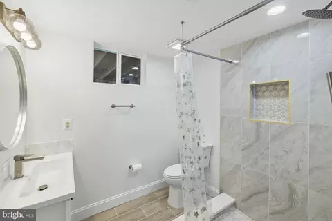 Bath - 8802 2nd Ave, Silver Spring, MD 20910 photo 4 of 4