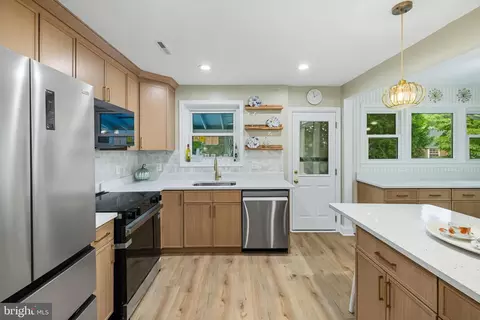 Kitchen - 8802 2nd Ave, Silver Spring, MD 20910 photo 2 of 4