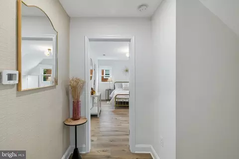 Entry Way - 8802 2nd Ave, Silver Spring, MD 20910 photo 5 of 8