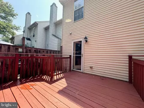 Exterior - 20527 Lowfield Dr, Germantown, MD 20874 photo 9 of 10