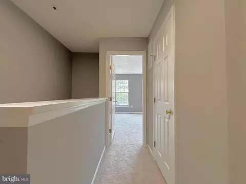 Entry Way - 20527 Lowfield Dr, Germantown, MD 20874 photo 8 of 11