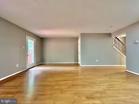 Living - 20527 Lowfield Dr, Germantown, MD 20874 photo 3 of 12
