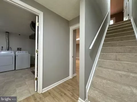 Entry Way - 20527 Lowfield Dr, Germantown, MD 20874 photo 10 of 11