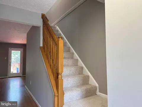 Entry Way - 20527 Lowfield Dr, Germantown, MD 20874 photo 4 of 11