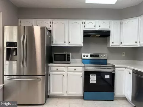 Kitchen - 20527 Lowfield Dr, Germantown, MD 20874 photo 1 of 1