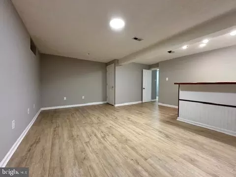 Living - 20527 Lowfield Dr, Germantown, MD 20874 photo 11 of 12