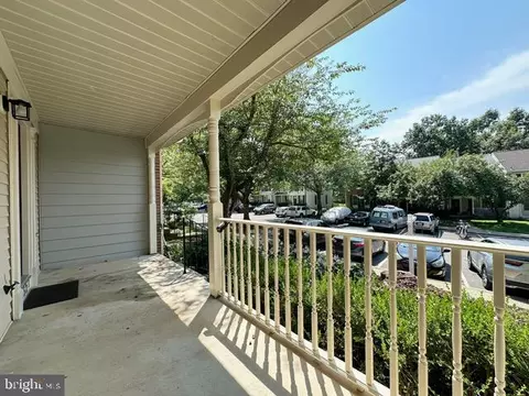 Exterior - 20527 Lowfield Dr, Germantown, MD 20874 photo 4 of 10