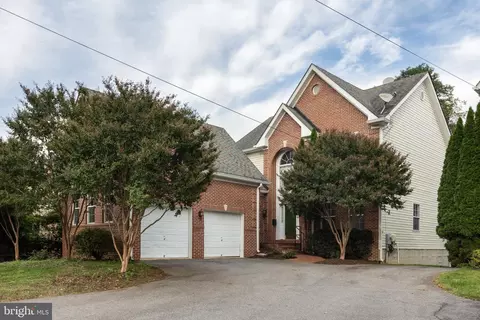 375 N Van Buren St, Rockville, MD 20850
