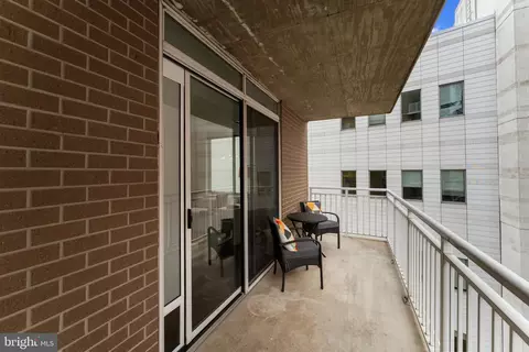 Exterior - 930 Wayne Ave #610, Silver Spring, MD 20910 photo 3 of 8