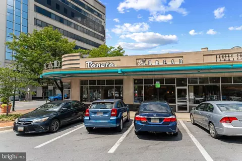 Exterior - 930 Wayne Ave #610, Silver Spring, MD 20910 photo 5 of 8
