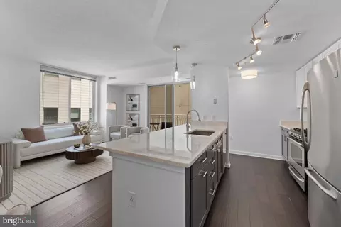 Kitchen - 930 Wayne Ave #610, Silver Spring, MD 20910 photo 1 of 6