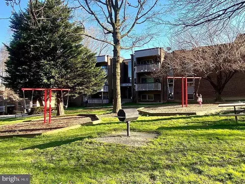 Exterior - 2305 Greenery Ln #102-3, Silver Spring, MD 20906 photo 4 of 6