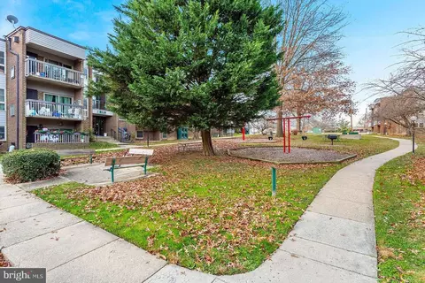 Exterior - 2305 Greenery Ln #102-3, Silver Spring, MD 20906 photo 3 of 6