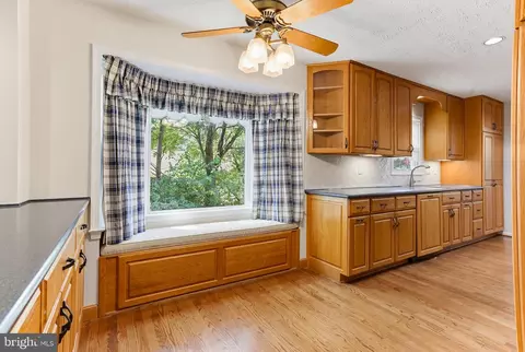 Kitchen - 2206 Touchstone Ct, Silver Spring, MD 20904 photo 3 of 4