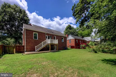 Exterior - 615 Gist Ave, Silver Spring, MD 20910 photo 4 of 7
