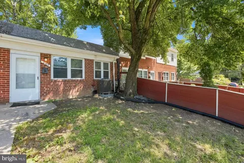 205 N Adams St, Rockville, MD 20850
