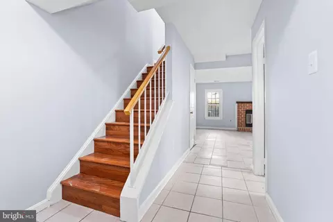 Entry Way - 2015 Featherwood St, Silver Spring, MD 20904 photo 10 of 12