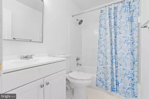 Bath - 2015 Featherwood St, Silver Spring, MD 20904 photo 1 of 4