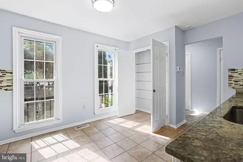Entry Way - 2015 Featherwood St, Silver Spring, MD 20904 photo 6 of 12