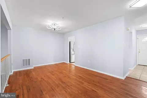 Living - 2015 Featherwood St, Silver Spring, MD 20904 photo 2 of 10