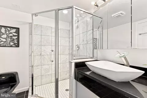 Bath - 710 Dryden St, Silver Spring, MD 20901 photo 1 of 2