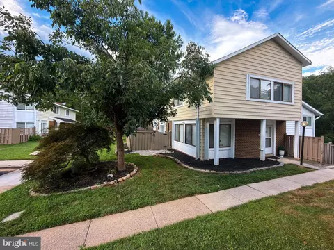 12602 Red Pepper Ct, Germantown, MD 20874
