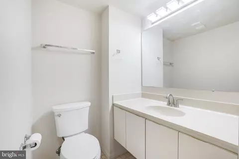 Bath - 15115 Interlachen Dr #3-621, Silver Spring, MD 20906 photo 4 of 4