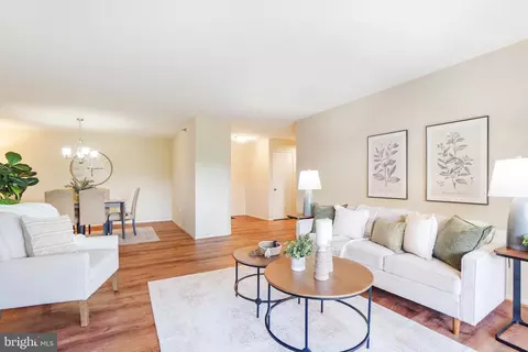 Living - 15115 Interlachen Dr #3-621, Silver Spring, MD 20906 photo 3 of 4