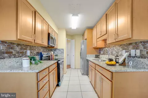 Kitchen - 15115 Interlachen Dr #3-621, Silver Spring, MD 20906 photo 1 of 3