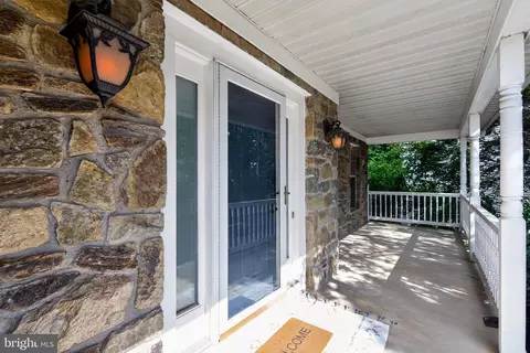 Exterior - 8 Shipwright Ct, Gaithersburg, MD 20877 photo 3 of 13