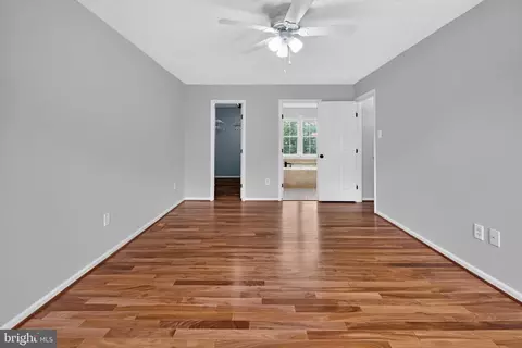 Bedroom - 8 Shipwright Ct, Gaithersburg, MD 20877 photo 2 of 3