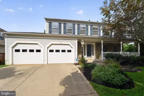 Exterior - 8 Shipwright Ct, Gaithersburg, MD 20877 photo 11 of 13
