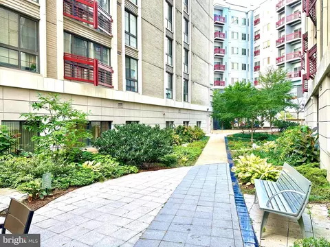 Exterior - 7923 Eastern Ave #404, Silver Spring, MD 20910 photo 2 of 3
