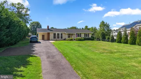 18008 Muncaster Rd, Rockville, MD 20855