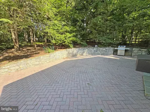 14303 Northwyn Dr, Silver Spring, MD 20904 photo 2