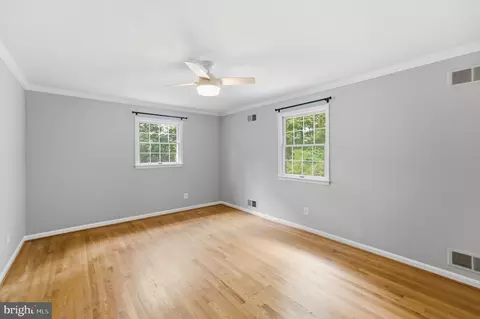 Bedroom - 14303 Northwyn Dr, Silver Spring, MD 20904 photo 9 of 10